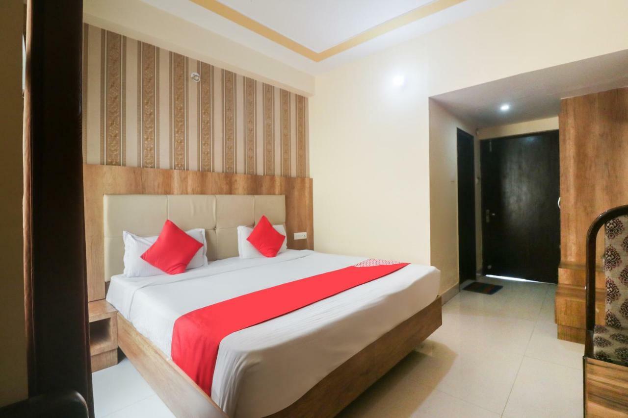 Oyo 48974 Hotel Shweta Residency Varanasi Exterior foto